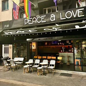 Peace&love Paris
