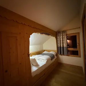 https://le-jalouvre.hotels-rhonealpes.com