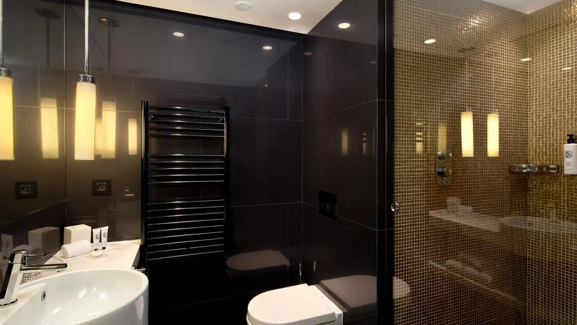 ****  Hotel Opera Richepanse Paris France